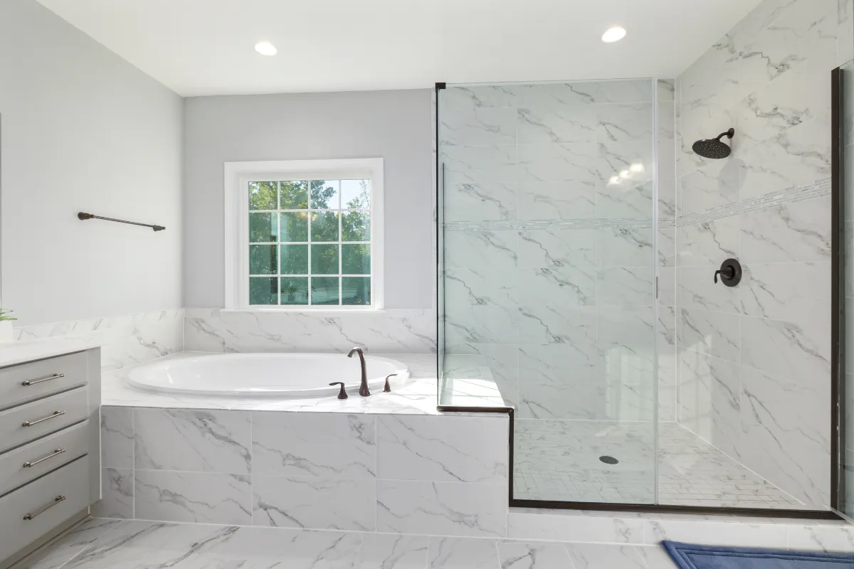 Glass bathroom installation